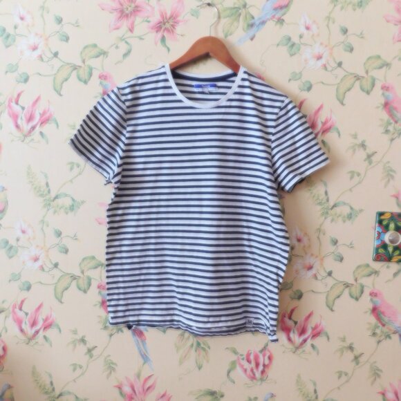 🌊 Nautical Striped T-Shirt 🌊🌊 - Picture 3 of 11